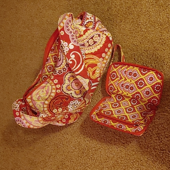 Vera Bradley Set - Picture 2 of 2